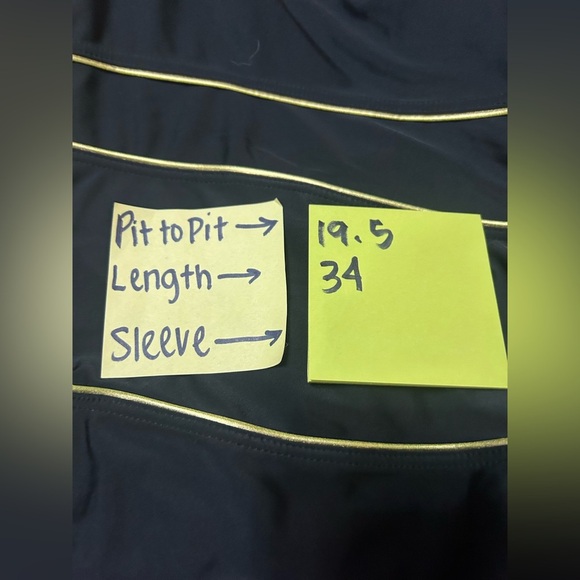 St. Johns Bay Black One Piece Swimsuit Sz 22W Gold Detail Slimming Built In Bra - Picture 5 of 5